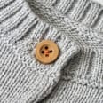 Strickjacke mit Fuchs-Stickerei, grau, Gr. 86 ALANA