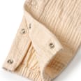 Latzhose aus Musselin, beige, Gr. 68 ALANA