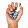 Nagellack 896 To Me From Me essie