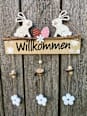 Holzschild "Willkommen" mit Hasen Dekorieren & Einrichten