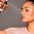 Shake Fix Glow sprej za fiksiranje  CATRICE
