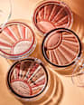 Kompakt Puder Kissed By The Light Illuminating 02 essence