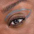 Tekutá očná linka Calligraph Artist Matte - 030 Off Tropic CATRICE