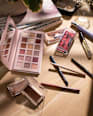 Vodoodolná ceruzka na oči 20H Ultra Precision - 100 Light Up CATRICE
