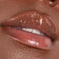 Lesk na pery Plump It Up Lip Booster - 010 Poppin' Champagne CATRICE