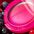 JUICY BERRY tinted balzam za usne i obraze essence