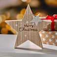 Holzstern "Merry Christmas", natur-weiß BOLTZE