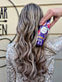 Shampoo Silver Blonde Langhaarmädchen