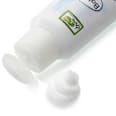 Čistiace pleťové mlieko Ultra Sensitive Balea med