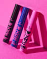 Mascara I Love Extreme Volume Waterproof Black essence