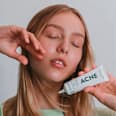 ACNE hydratační pleťový fluid MÁDARA organic skincare