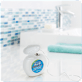 Zobna nitka Essential Floss Oral-B