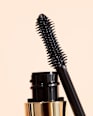 Highly Rated Anti Gravity maskara - 15 Intense Black MILANI