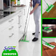 Štartovacia súprava mopu na suché aj mokré čistenie Dry + Wet Kit Swiffer