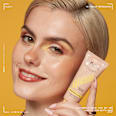Foundation Buttermelt Glaze mit LSF 30, 02 Vanilla Bean Butta NYX PROFESSIONAL MAKEUP