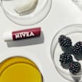 Balsam pentru buze Blackberry Shine NIVEA