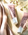 Highlighter All Over Glow Tint 020 Keep Blushing CATRICE