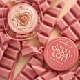 Highlighter Love It  A Choco' Lot! glaze 01 Heartbeats & Choco Treats! essence