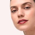 Olej na pery Colour Cushion - 040 Crimson Crush CATRICE
