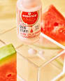 Serum pod makijaż Hello, Good Stuff! Glow Serum Primer  essence
