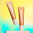 Wielofunkcyjny rozświetlacz All Over Glow Tint 040 Bronze It CATRICE