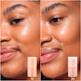 Rozświetlacz w sztyfcie Baby Got Glow 20 Rosy Glaze essence