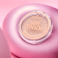Rozświetlacz soft Touch Bouncy Glow 10 soft glaze essence