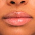 Pomadka do ust Glossy Glaze High Shine Lipstick 02 On Cloud Nude essence