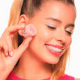 Top do cieni do powiek JELLY JEWELS glitter eyeshadow 02 essence