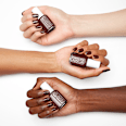 lak na nehty 1014 fringes & saddle essie