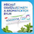 zubní pasta Complete Protection + Cool Mint Sensodyne