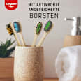Zahnbürste Bambus Aktivkohle weich Colgate