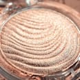 Highlighter Bouncy Aura Glam 010 Moonlit Sand CATRICE