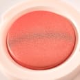 Róż wypiekany rozświetlający Soft Glam Baked Blush 030 Cheeky Coral CATRICE