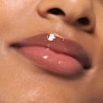 Lesk na pery DULCE de leche BOMB 01 Cream Come True essence