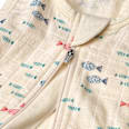 Schlafsack 0,5 TOG aus Musselin mit Fisch-Muster, beige, 90 cm ALANA
