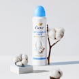 Dámsky antiperspirant v spreji Advanced Care Soothes & Repairs - Fresh Cotton & Sea Minerals Dove