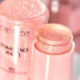 Highlighter u stiku Diamond Haze Jelly – 010 Born To Sparkle CATRICE