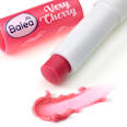 Színezett ajakápoló Very Cherry Balea