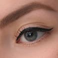 pero na oční linky 24h Brush Liner Waterproof  CATRICE