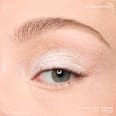 Tekuće sjenilo za oči Lid Lingerie Metallic – 01 Satin Silver NYX PROFESSIONAL MAKEUP
