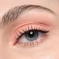 Tekutý očný tieň Soft Melt Liquid To Powder Eyeshadow 020 Peach Fuzz CATRICE