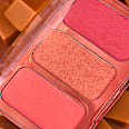 Blush Palette Caramelted 01 Cheek Me Sweet essence