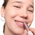 balzám na rty BLUR soufflé nude 4 Nude Mauve essence