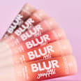 balzám na rty BLUR soufflé sheer nude 01 Nude Beige essence