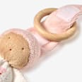 Püppchen mit Holzring & Herz-Muster, beige ALANA