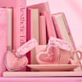tvářenka BOOK LOVERS CLUB 01 Chapter: Pink Poetry essence