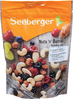 Mešanica oreškov (50 %) in suhega sadja (50 %) Nuts 'n Berries, delno sladkano Seeberger
