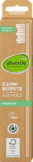Drevená zubná kefka - Medium alverde NATURKOSMETIK