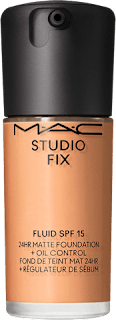 Studio Fix fluid – NC25, SPF 15 M•A•C